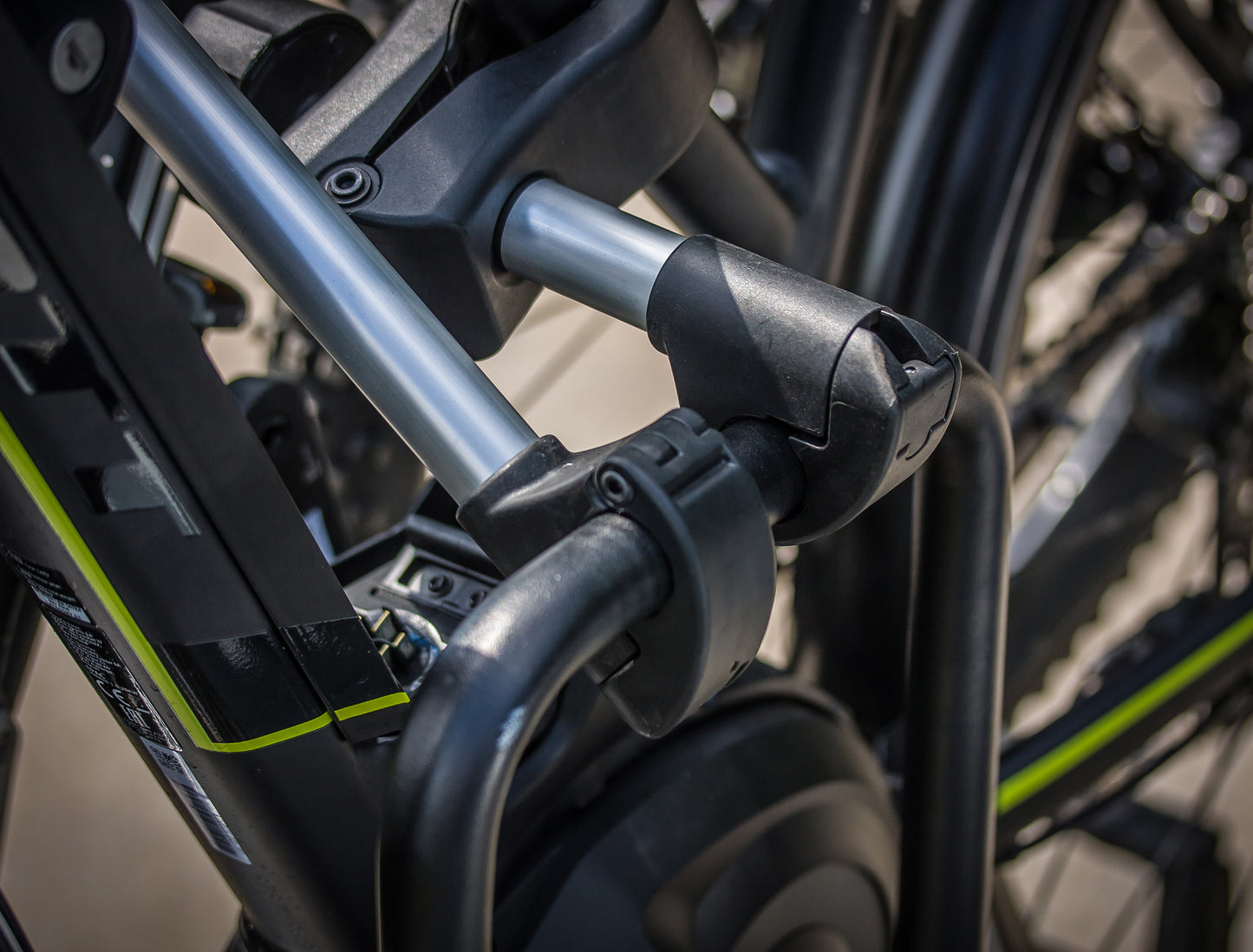 Porte-vélo EUFAB : Fixe-cadre à pince Court Amovible Ø 25 + 30 mm Antivol