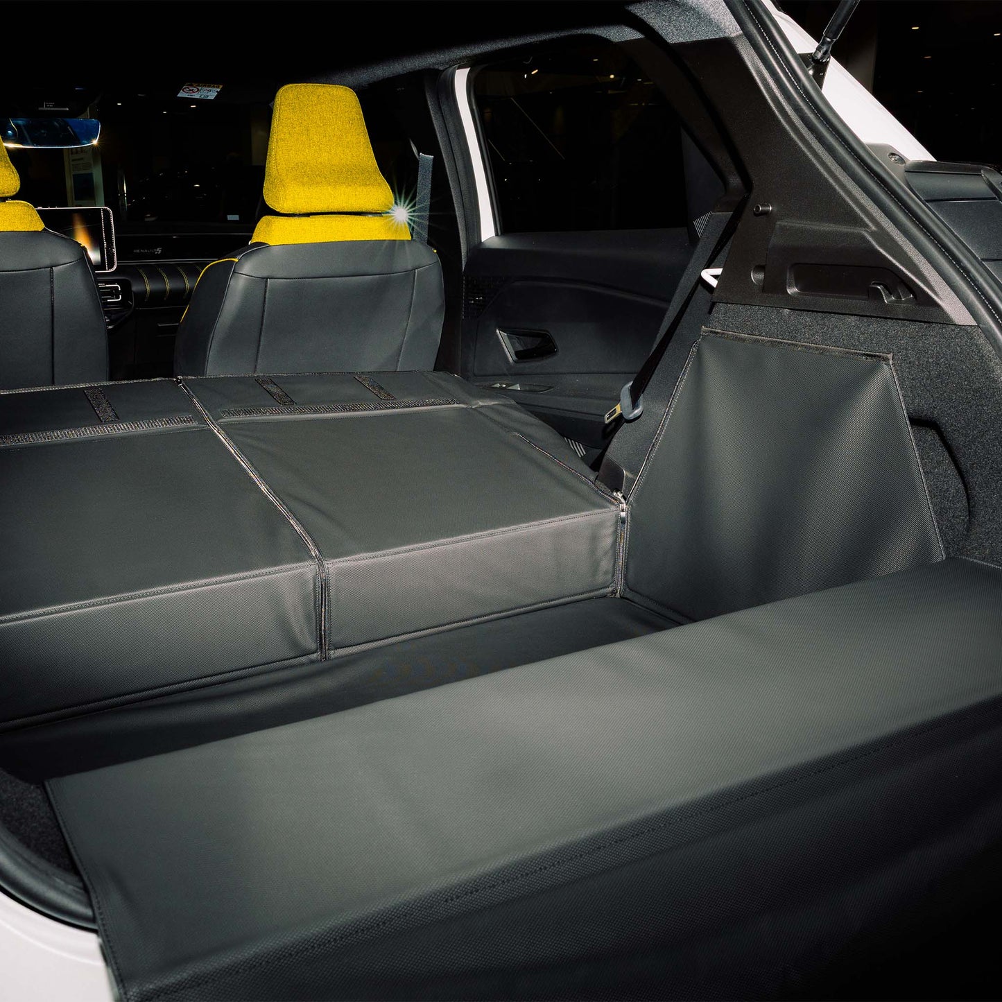 Renault 5 E-Tech - Protection de coffre intégrale sur mesure