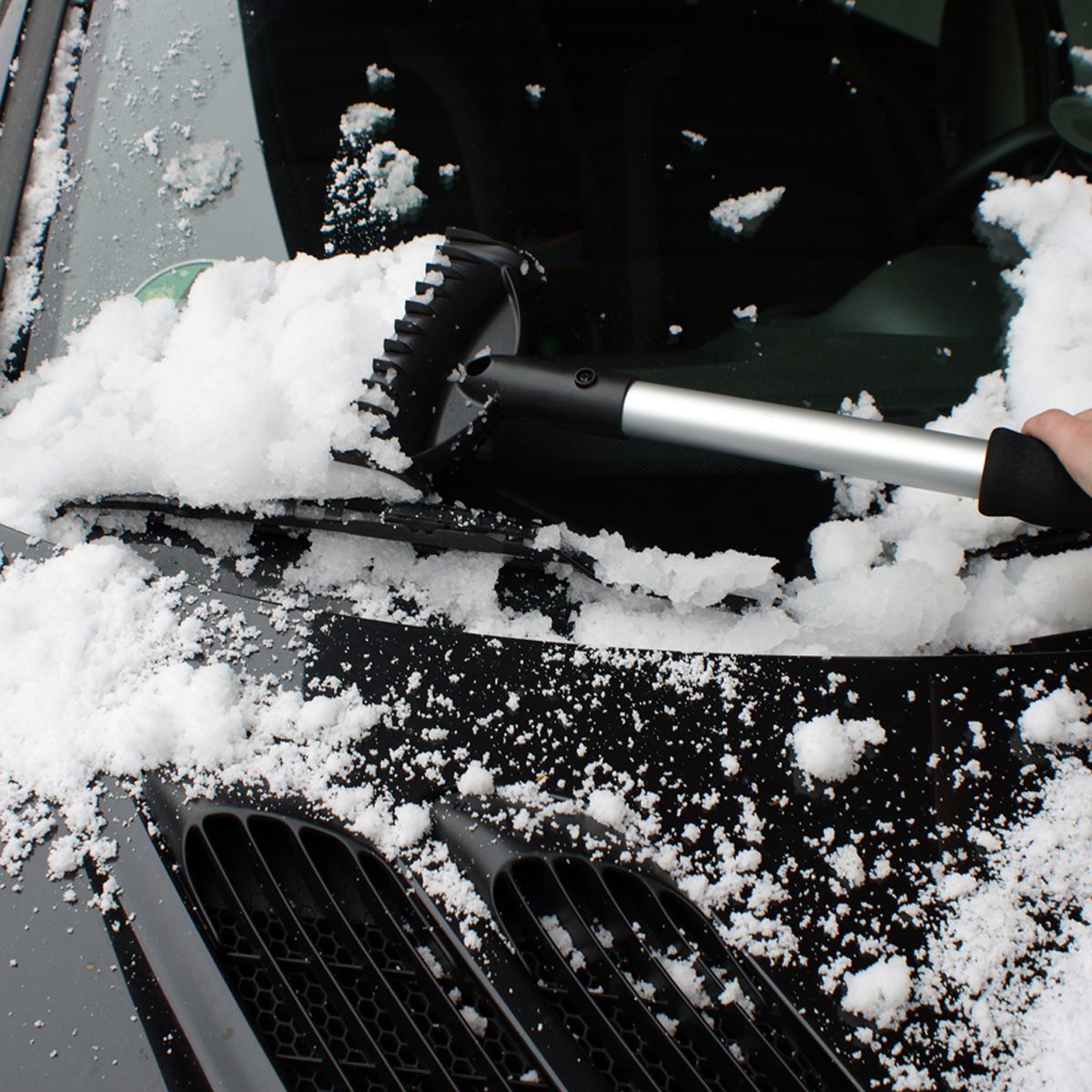 Grattoir Givre Pare-brise et Brosse Neige DELUXE avec manche télescopique