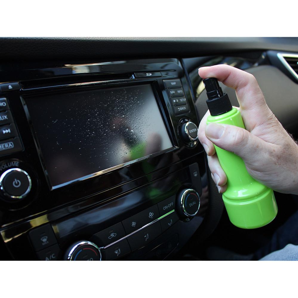 Kit de nettoyage pour vitres de voiture