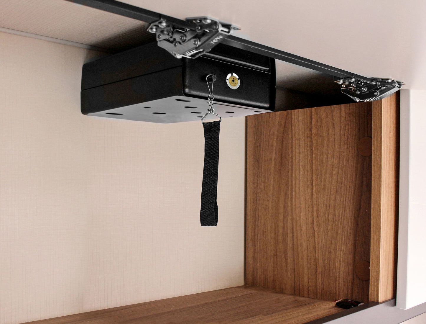 Mini coffre fort acier et velour