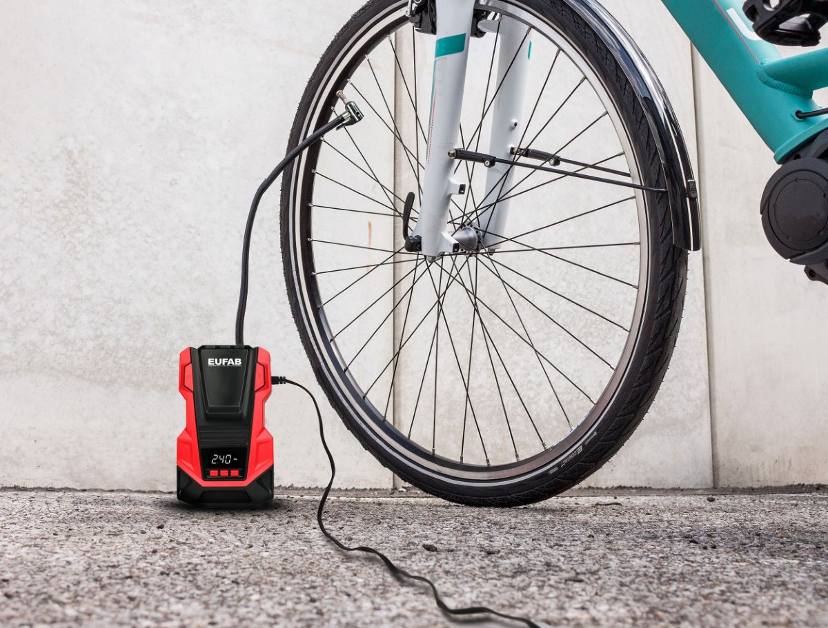 Compresseur Dual Power avec branchement 12V et 230V - Eufab