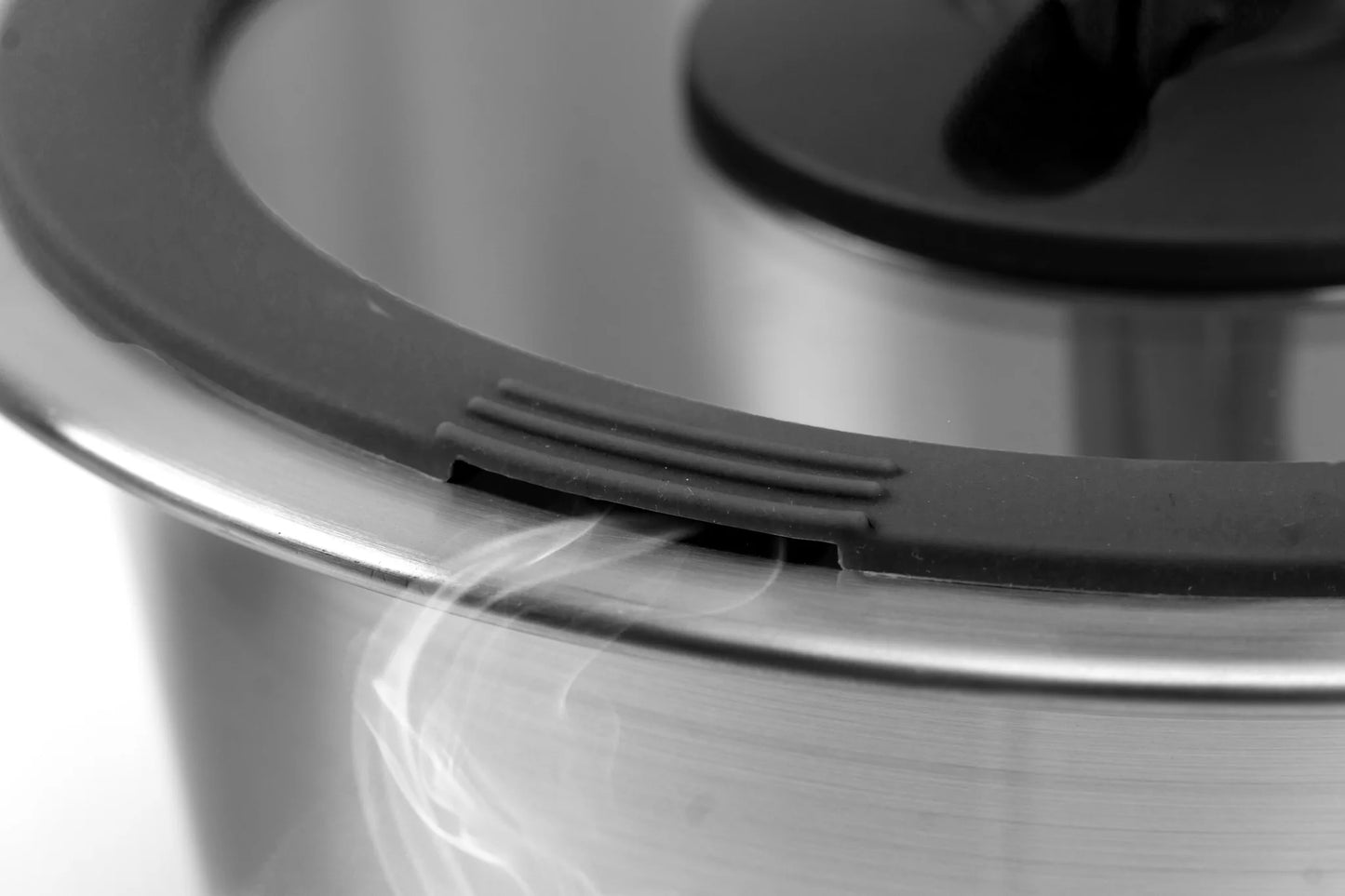 Couvercle empilable en verre noir, diamètre 18 cm - Cookvision