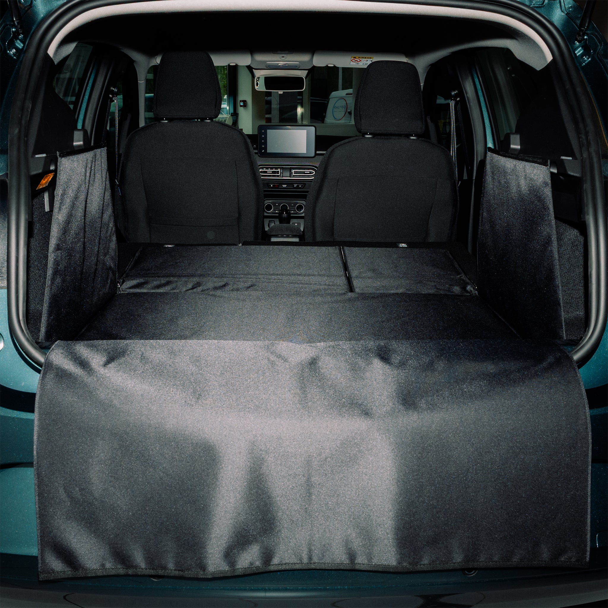Dacia Sandero 2 - Bac de protection de coffre sur mesure