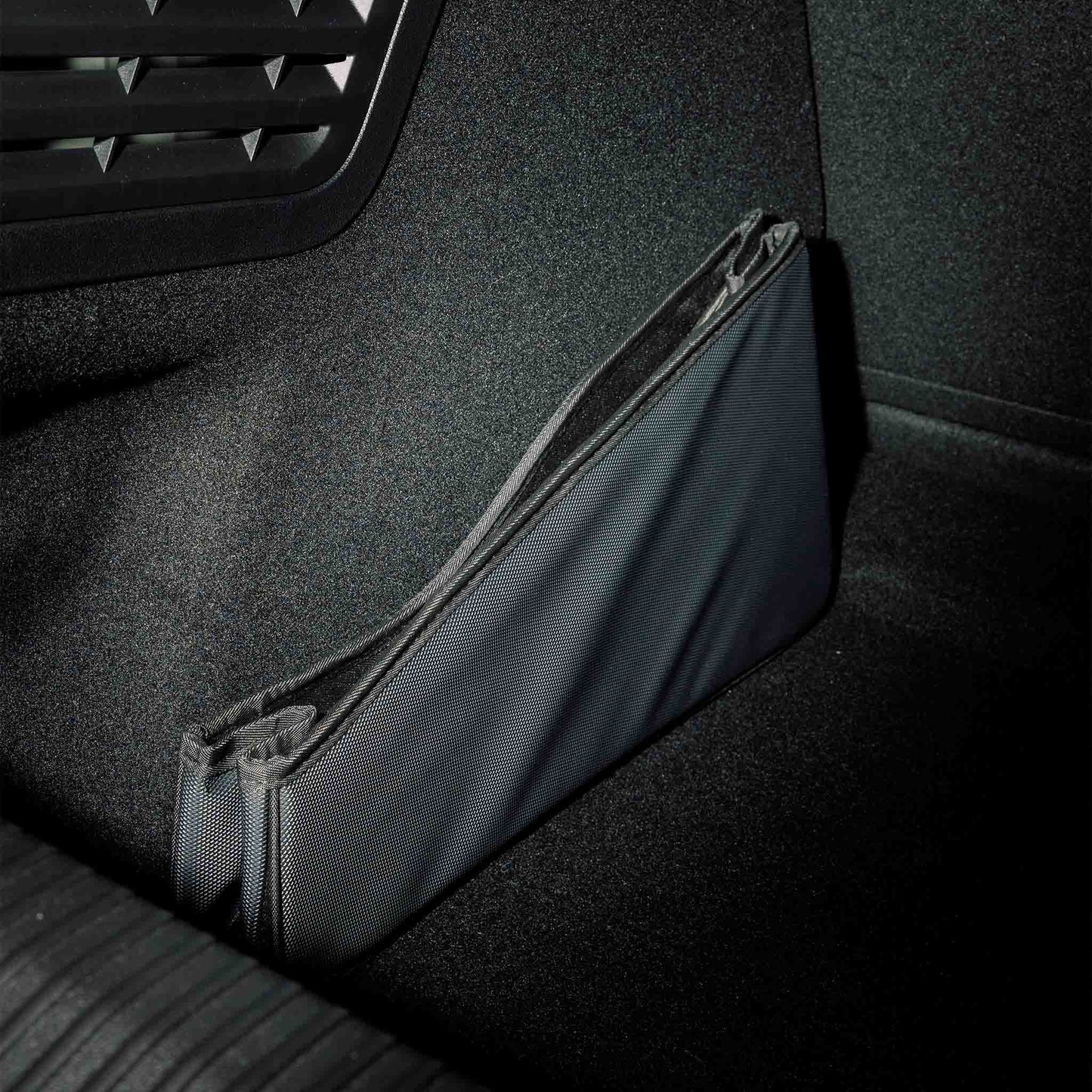 Renault 4, Renault 5, Kangoo-e, bac de rangement des câbles électriques