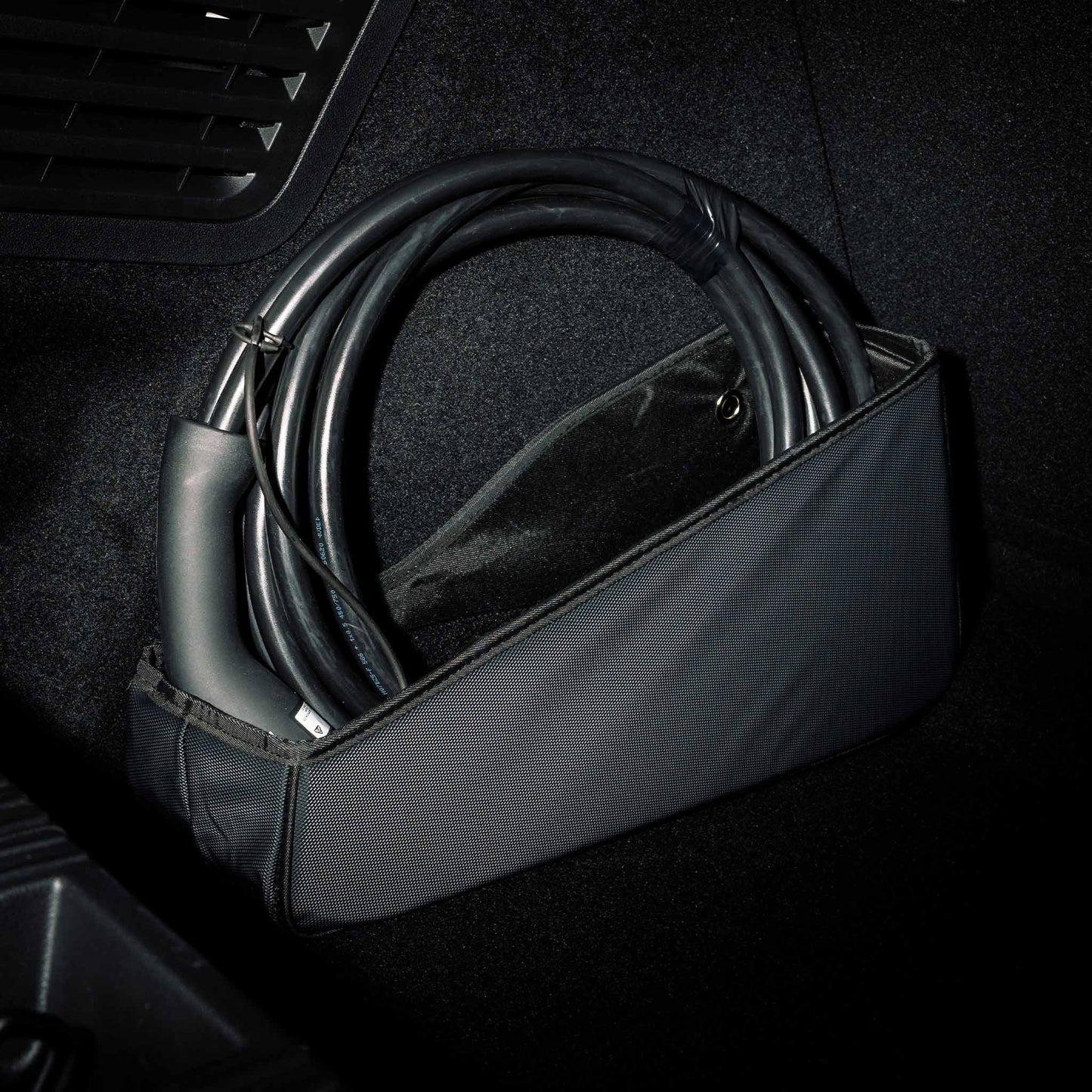 Renault 4, Renault 5, Kangoo-e, bac de rangement des câbles électriques