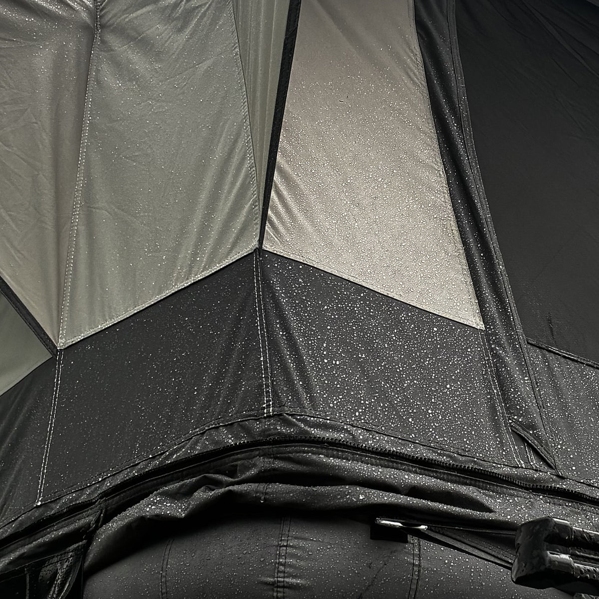 Tente de toit gonflable Hestia 2+ – 2 à 3 personnes - RIDER-TEC
