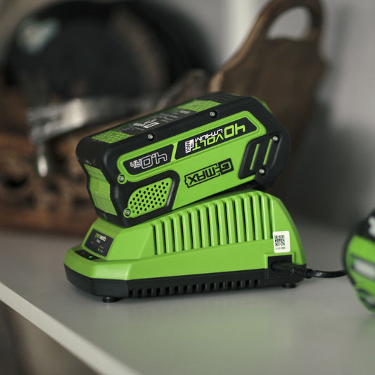 Chargeur Universel 40V pour batteries GREENWORKS